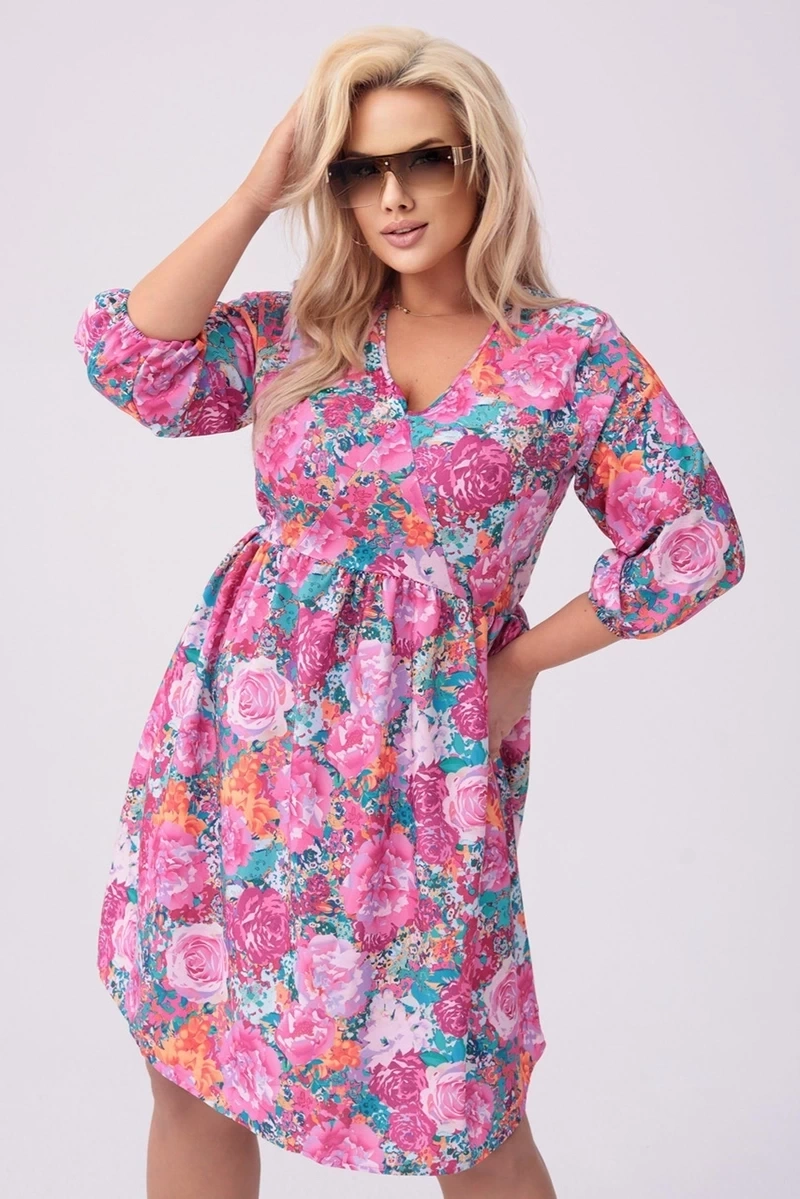 Šaty vo veľkosti plus size s kvetinovým vzorom vo farbe fuchsie