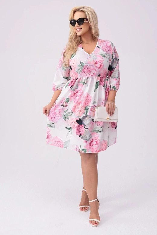 Šaty vo veľkosti plus size s kvetinovým vzorom v farbe ecru