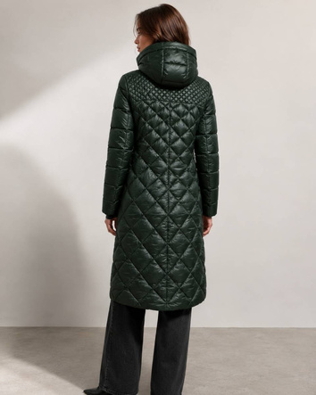 Prešívaná zelená dámska bunda s kapucňou a prispôsobeným strihom v páse