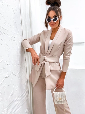 Elegantná béžová súprava – sako a nohavice