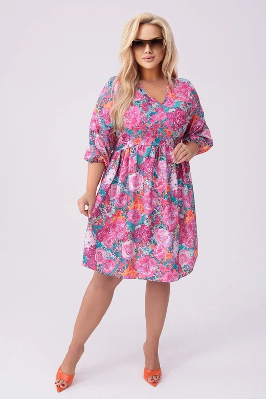 Šaty vo veľkosti plus size s kvetinovým vzorom vo farbe fuchsie