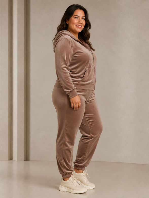 Súprava vo veľkosti plus size: mikina + tepláky z velúru v béžovej farbe