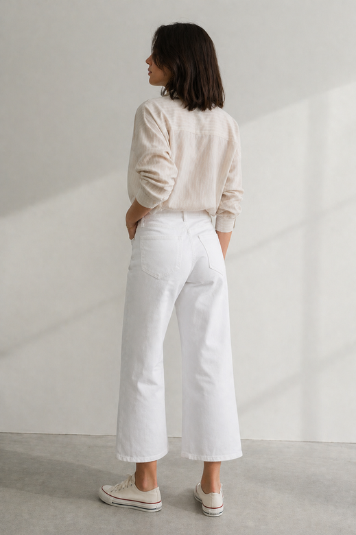 Biele široké dámske nohavice typu culottes