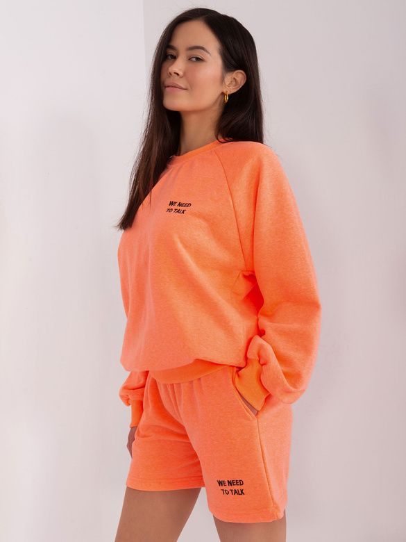 Súprava v fluorescenčnej oranžovej farbe – voľná mikina a šortky s vreckami