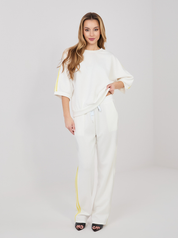 Športová súprava s mikinou oversize v farbe ecru