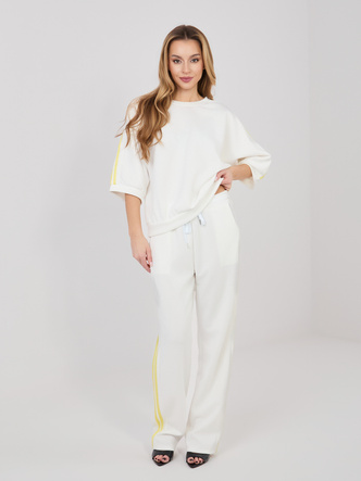 Športová súprava s mikinou oversize v farbe ecru