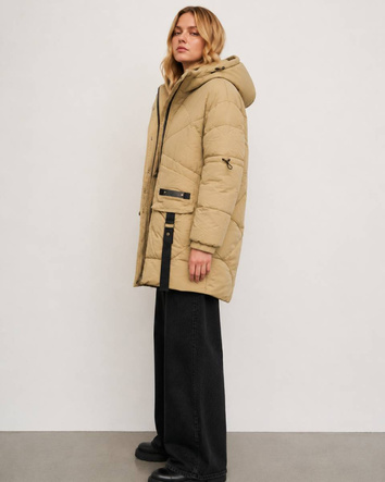 Oversize pufferová bunda s kapucňou v kamelovej farbe