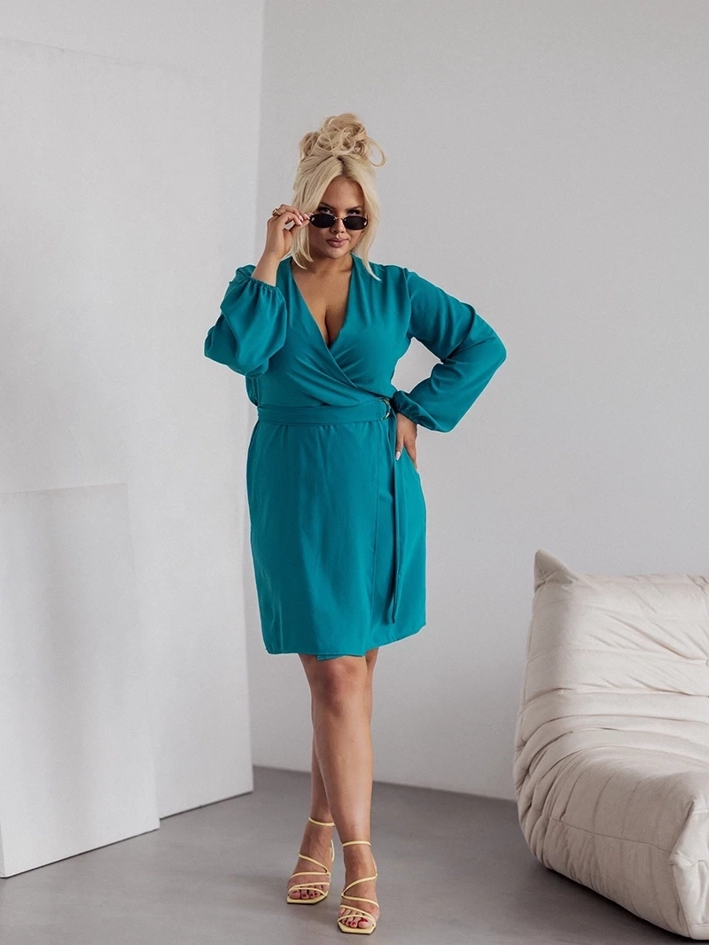 Morské šaty vo veľkosti plus size s opaskom