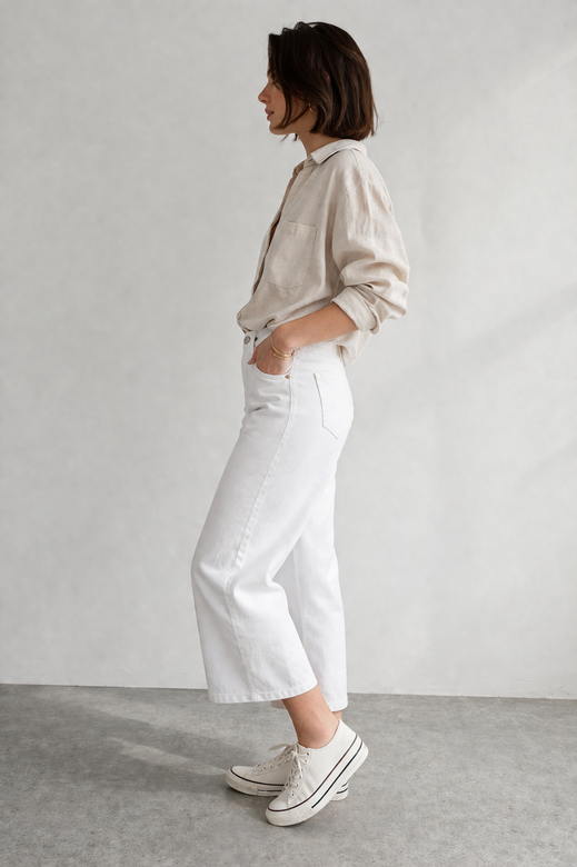 Biele široké dámske nohavice typu culottes